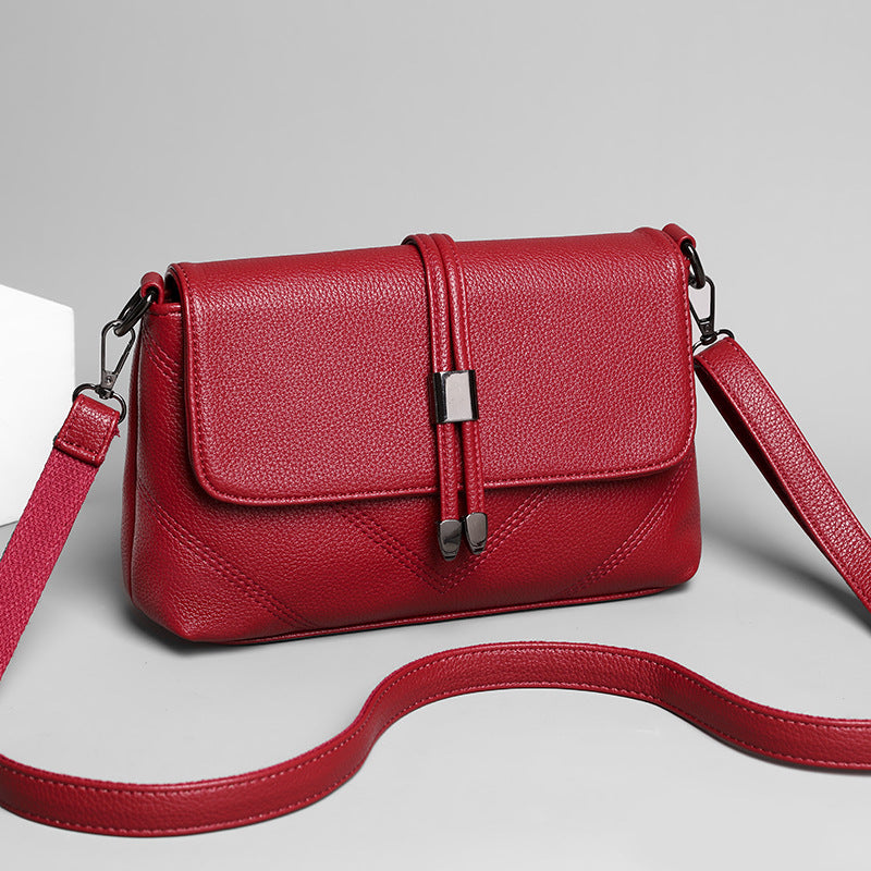 womens shoulder bag is fashionable and minimalist