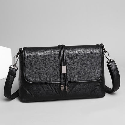 womens shoulder bag is fashionable and minimalist