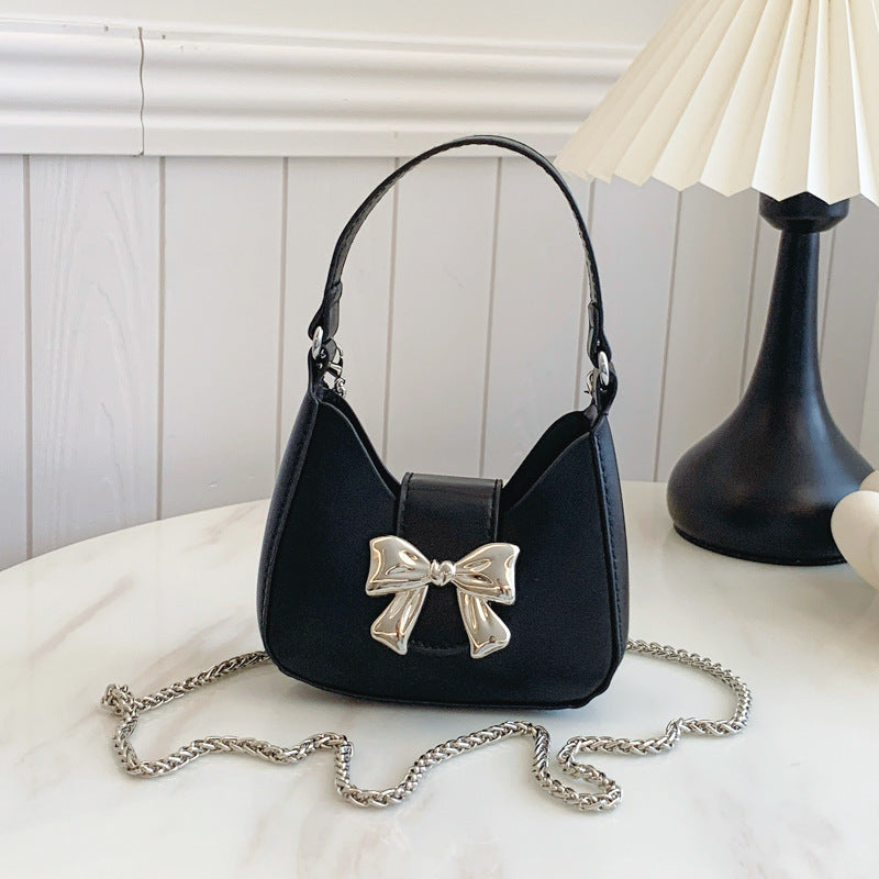western style niche messenger fashion shoulder underarm new moon bag