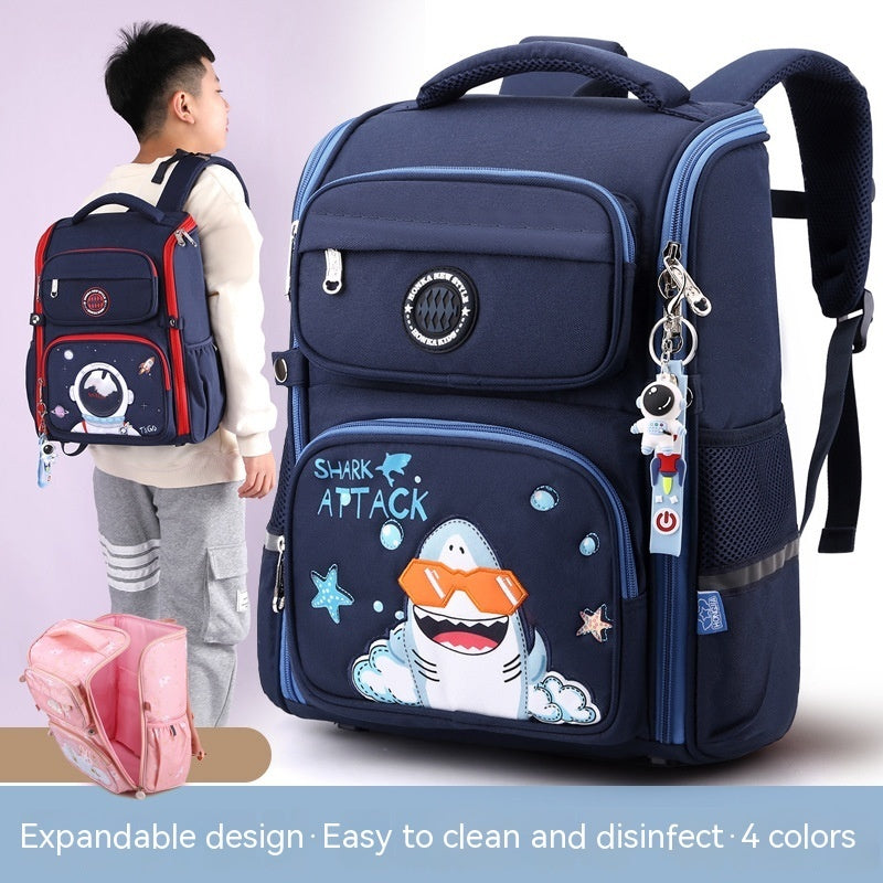 lightweight western style three dimensional schoolbag for primary school students