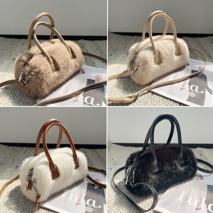 Tote Bag With A Vintage Niche Design Featuring Intricate Faux Mink Fur Detailing