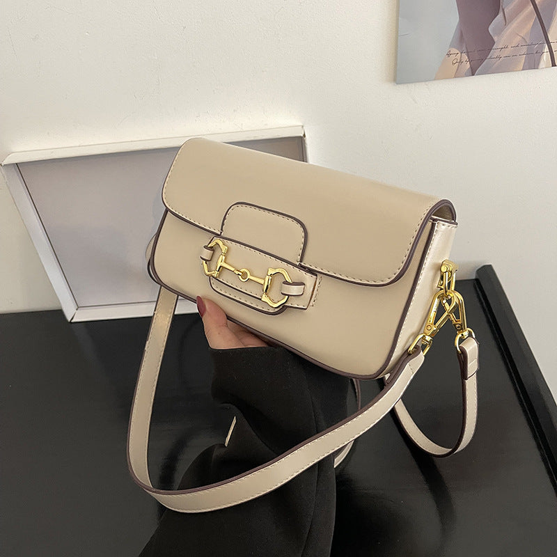 portable high sense special interest design messenger bag