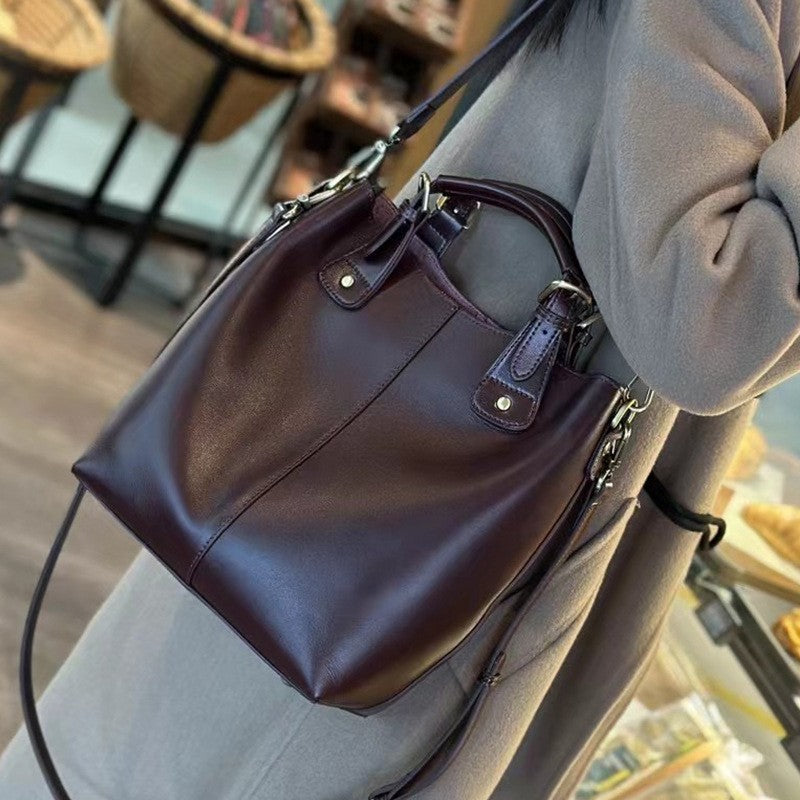Large Capacity Vegetable Tanned Soft Leather One-shoulder Handbag