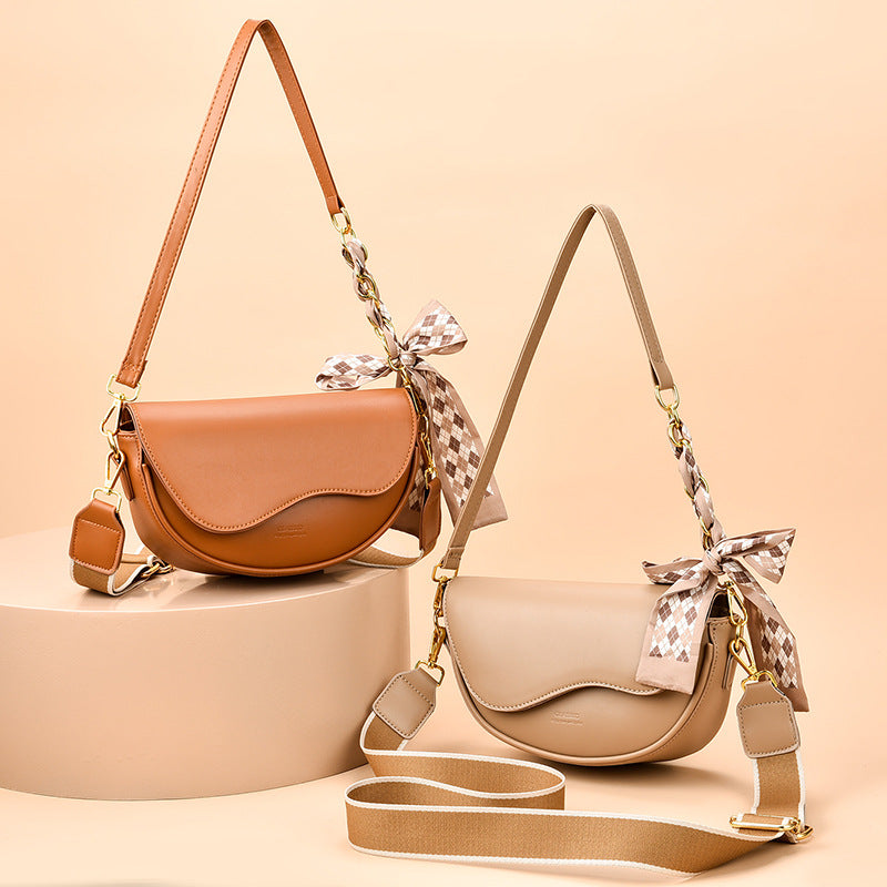 special interest light luxury fall winter fashion underarm saddle bag