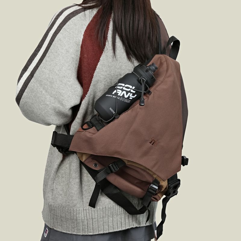 outdoor trendy brand retro waterproof crossbody shoulder bag
