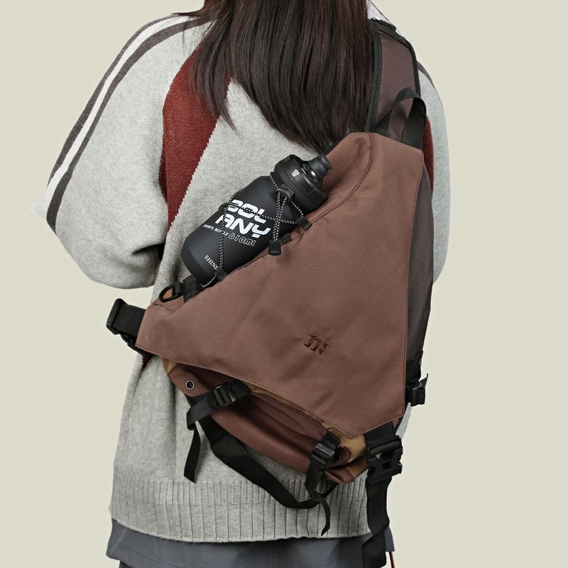 outdoor trendy brand retro waterproof crossbody shoulder bag