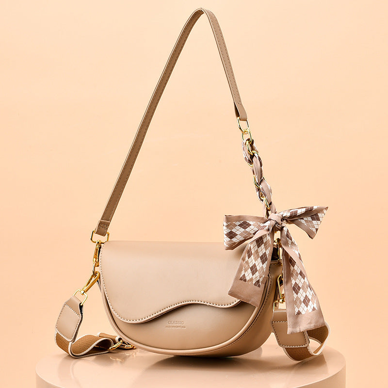special interest light luxury fall winter fashion underarm saddle bag