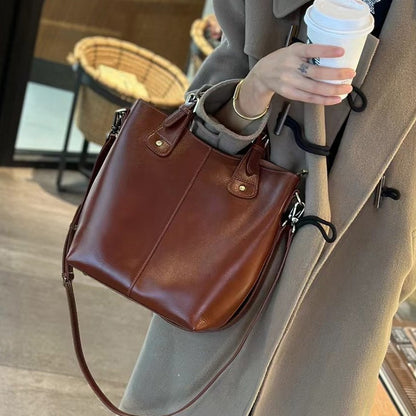 Large Capacity Vegetable Tanned Soft Leather One-shoulder Handbag