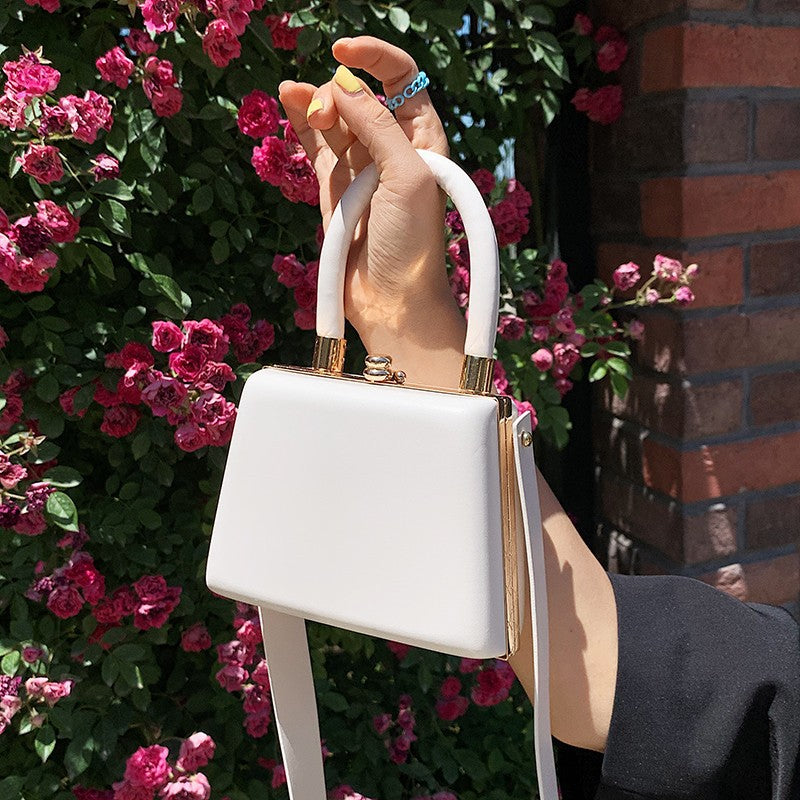 Contrast Color Artistic Ethnic Style Portable Clip Bag