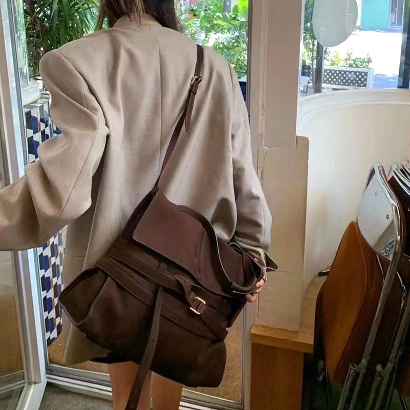 portable shoulder bag with buckle crossbody