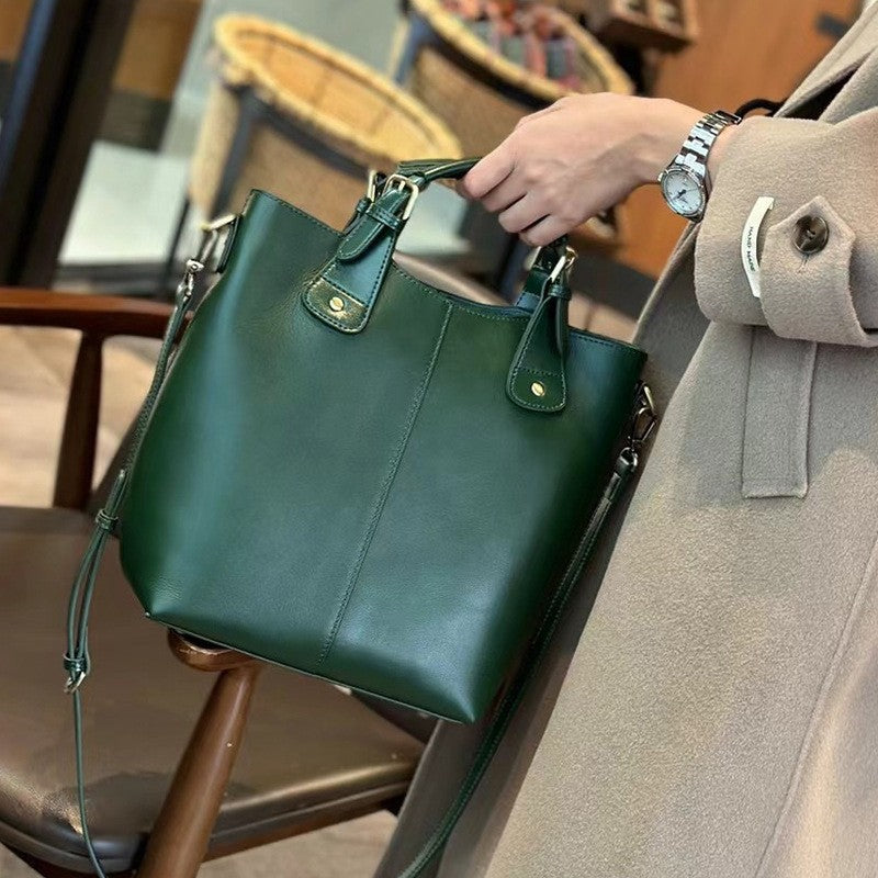 Large Capacity Vegetable Tanned Soft Leather One-shoulder Handbag