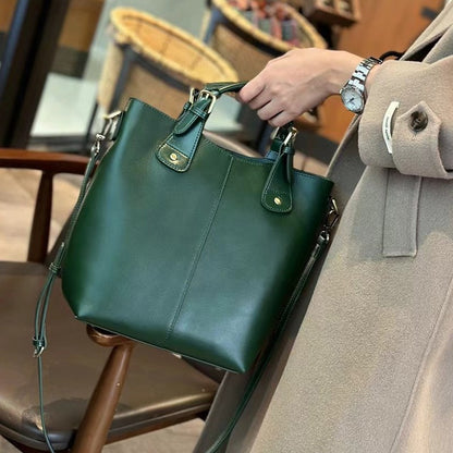 Large Capacity Vegetable Tanned Soft Leather One-shoulder Handbag