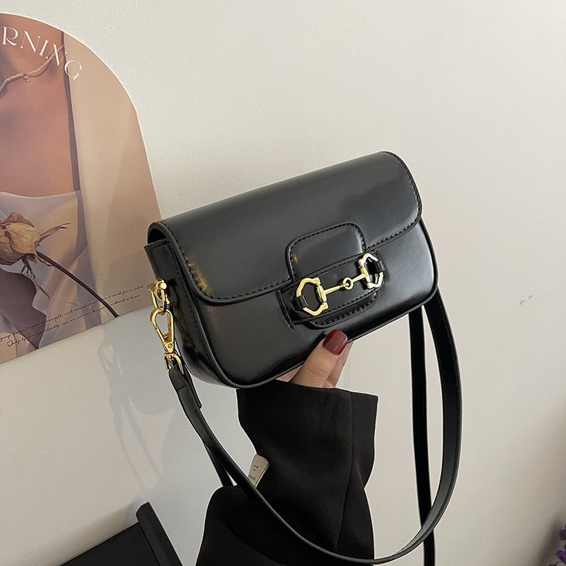 portable high sense special interest design messenger bag