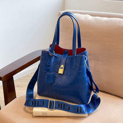 Letter Embossed Solid Color Fashion Retro Classic One-shoulder Portable Commuter Bucket Bag