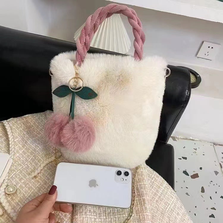 large-capacity-plush-bag-high-quality-soft-plush-travel-bucket-bag-new-luxury-plush-tote-bag-for-winter