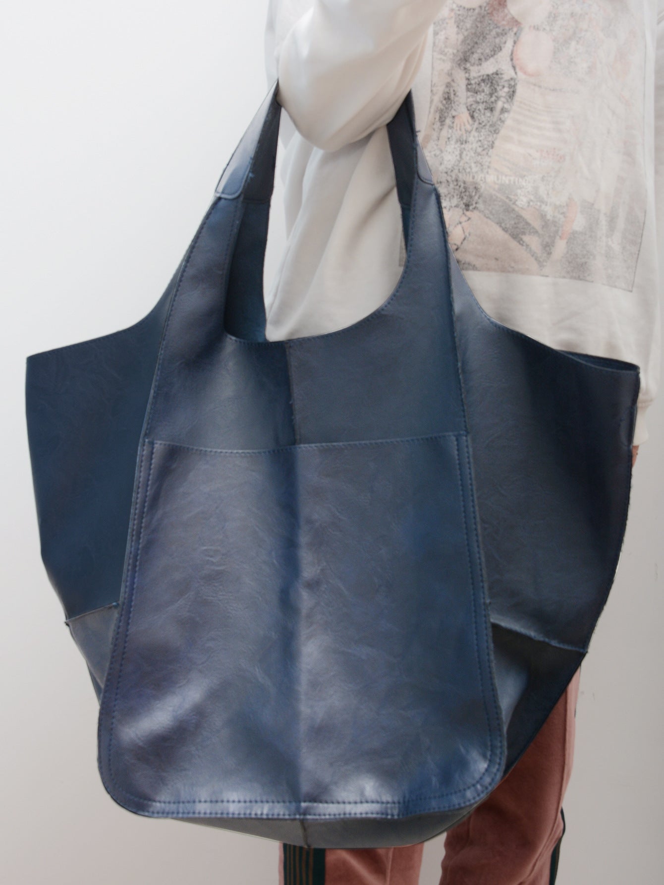 simple-big-bag-soft-leather-large-capacity-shoulder-hand-held-tote