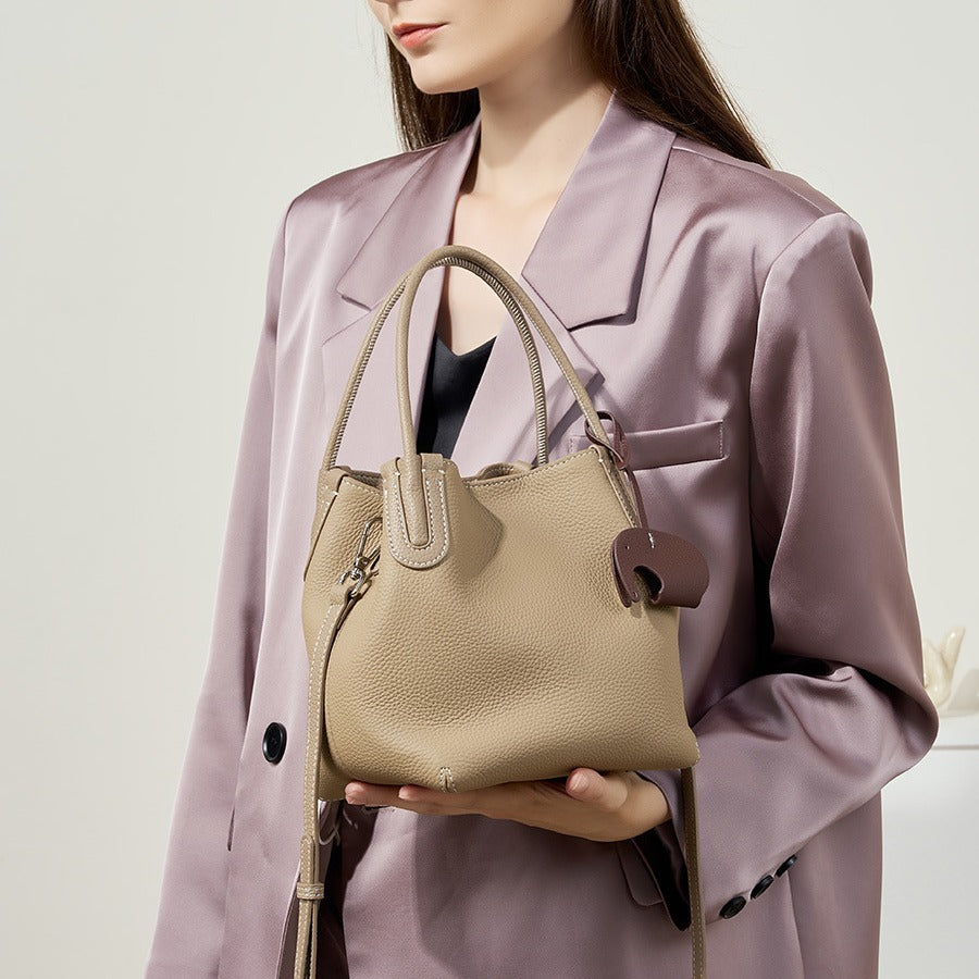 niche first layer cowhide bucket bag