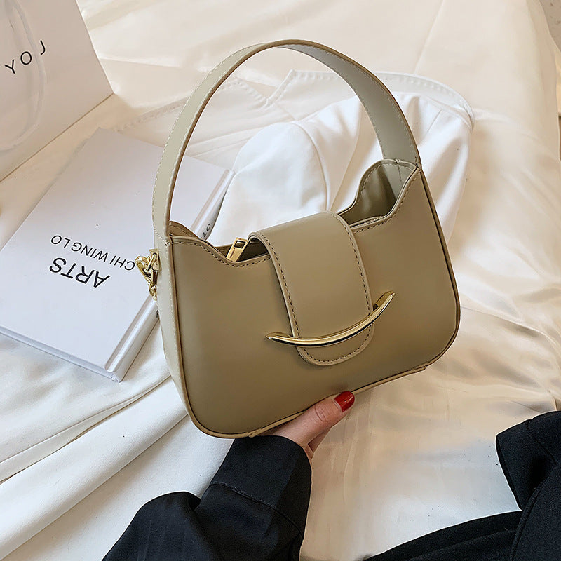 smiley western style one shoulder armpit handbag