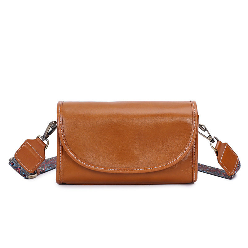 simple girl commuting cowhide messenger bag