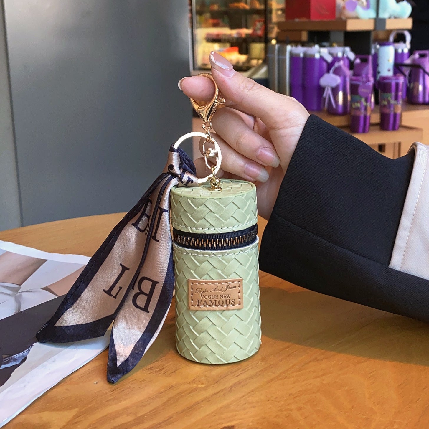 simple pendant coin hand plug lipstick bag