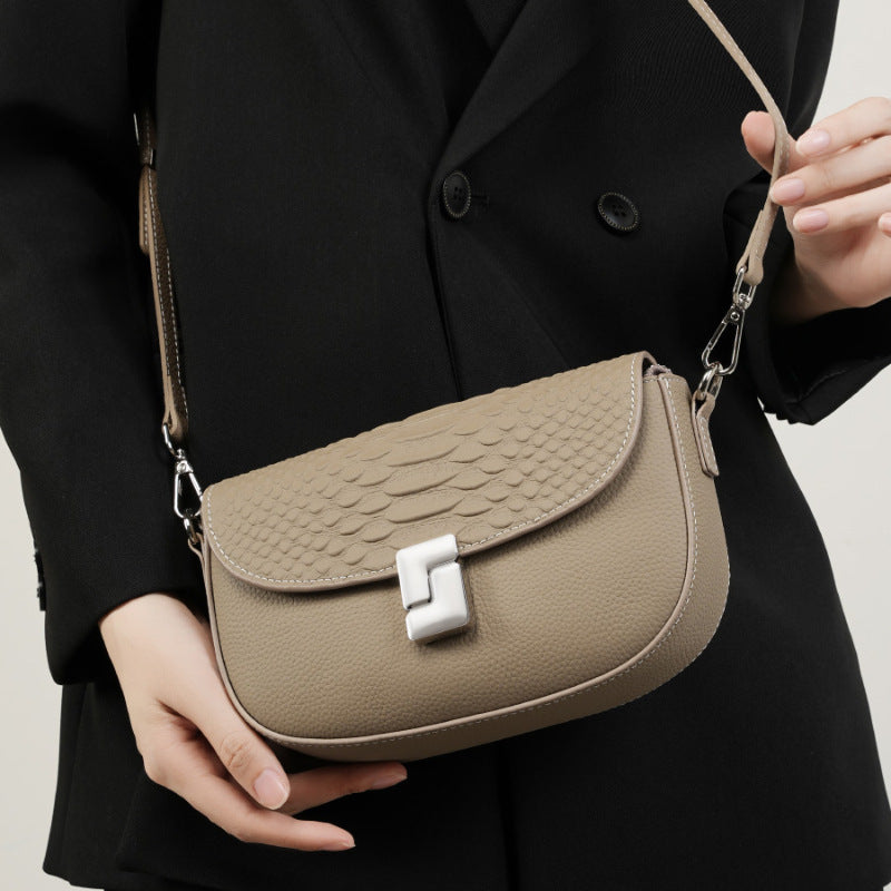 womens one shoulder large capacity small square bag