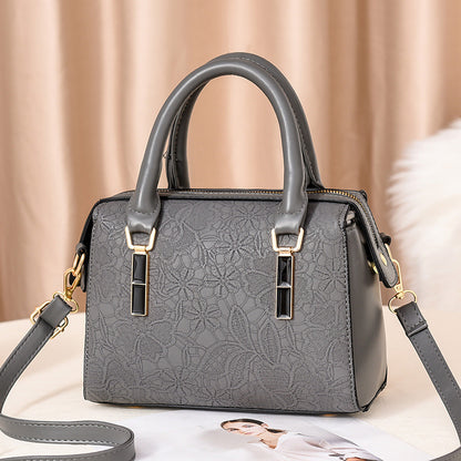 womens spring and summer new fashion handbag