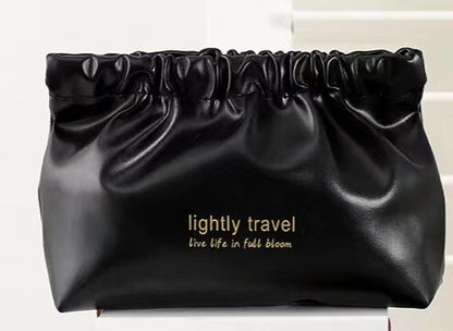 good looking hand held portable cosmetic bag