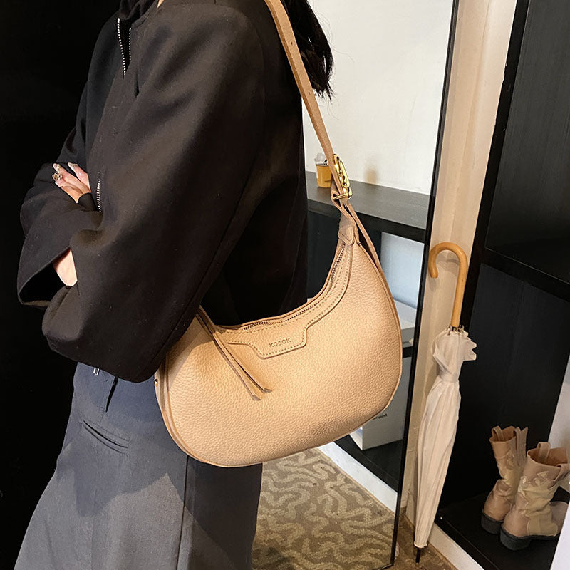 womens fashion special interest shoulder messenger bag