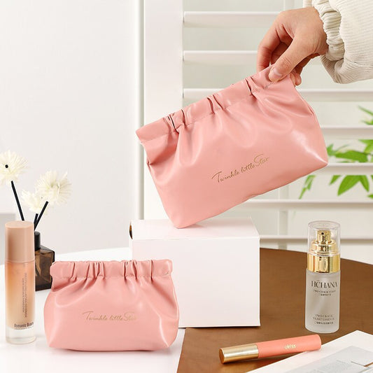 good looking hand held portable cosmetic bag