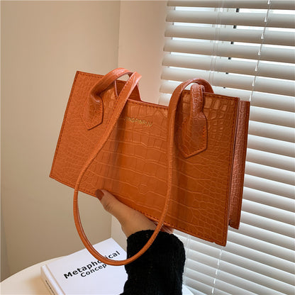 spring and summer new fashion shoulder portable small square bag