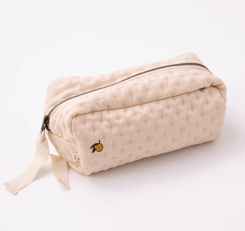 portable cosmetic bag for travel