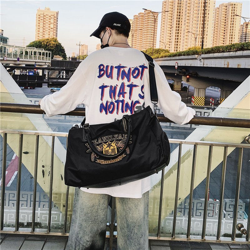 fashionable excursion bags for men and women