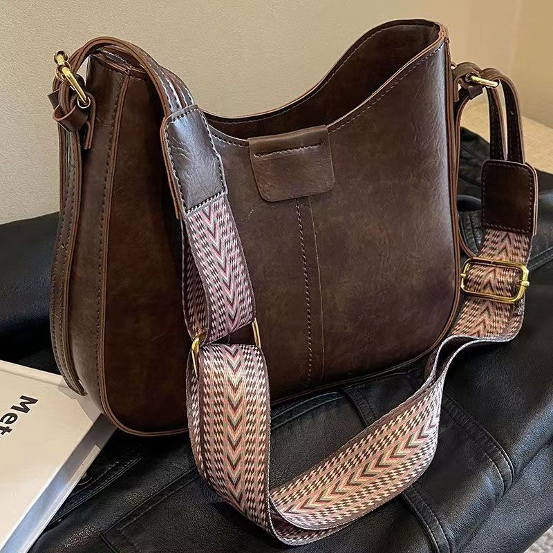 Women's New Fashionable High-End Stylish Retro Crossbody Bag