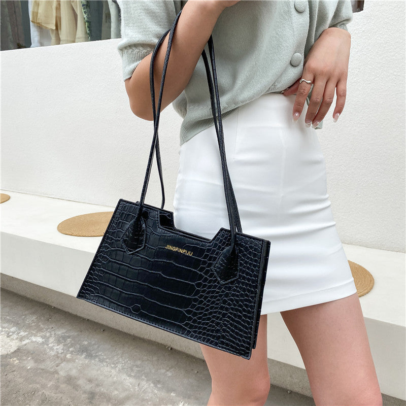 spring and summer new fashion shoulder portable small square bag