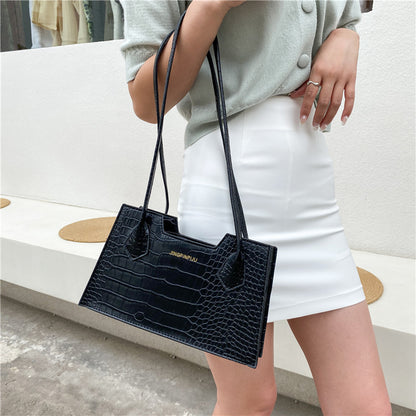 spring and summer new fashion shoulder portable small square bag