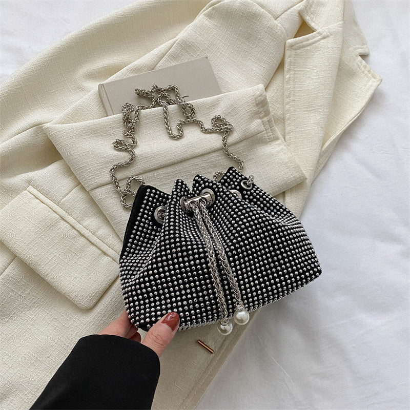 diamond drawstring high grade chain crossbody bag