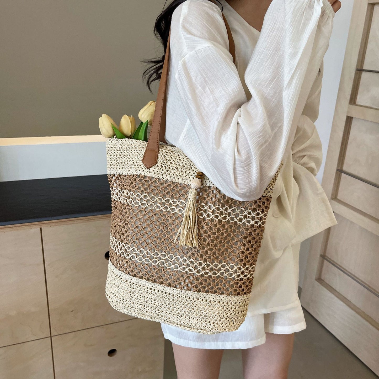 summer stripe straw sholder bags with tassel pendant fashion large capacity seaside vacation beach bags