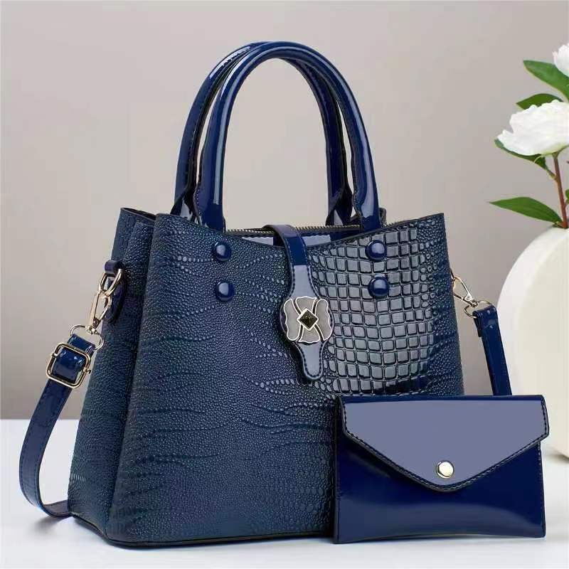 womens fashion large capacity soft leather crocodile pattern casual bag