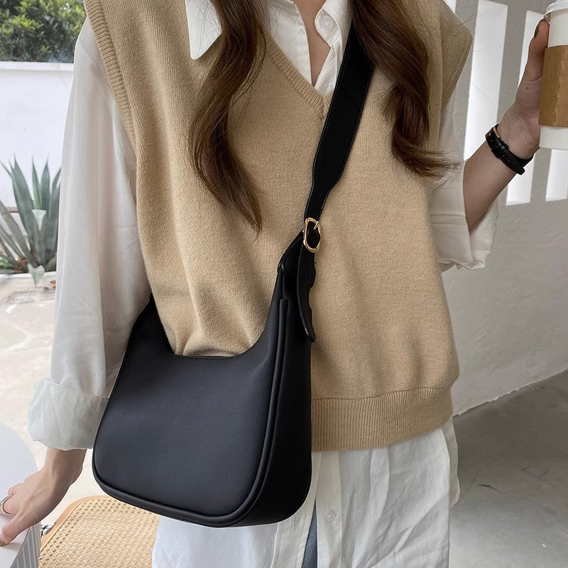 womens retro armpit large capacity simple versatile handbag