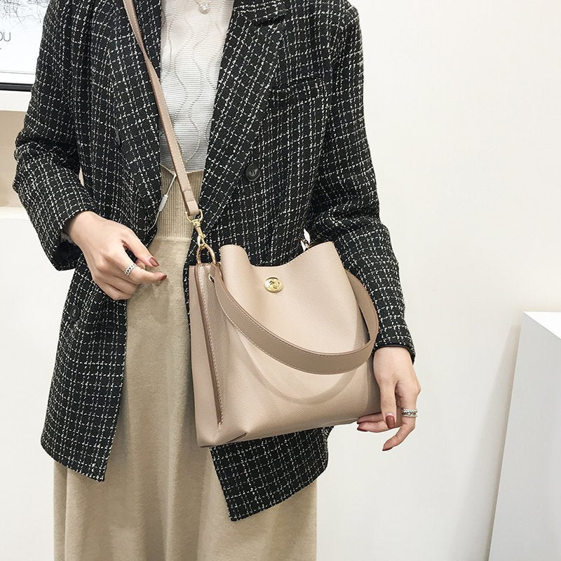 solid color fashion trend ladies messenger bucket bag