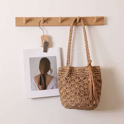 fashion tassel shoulder straw bag fan hollow beach bag
