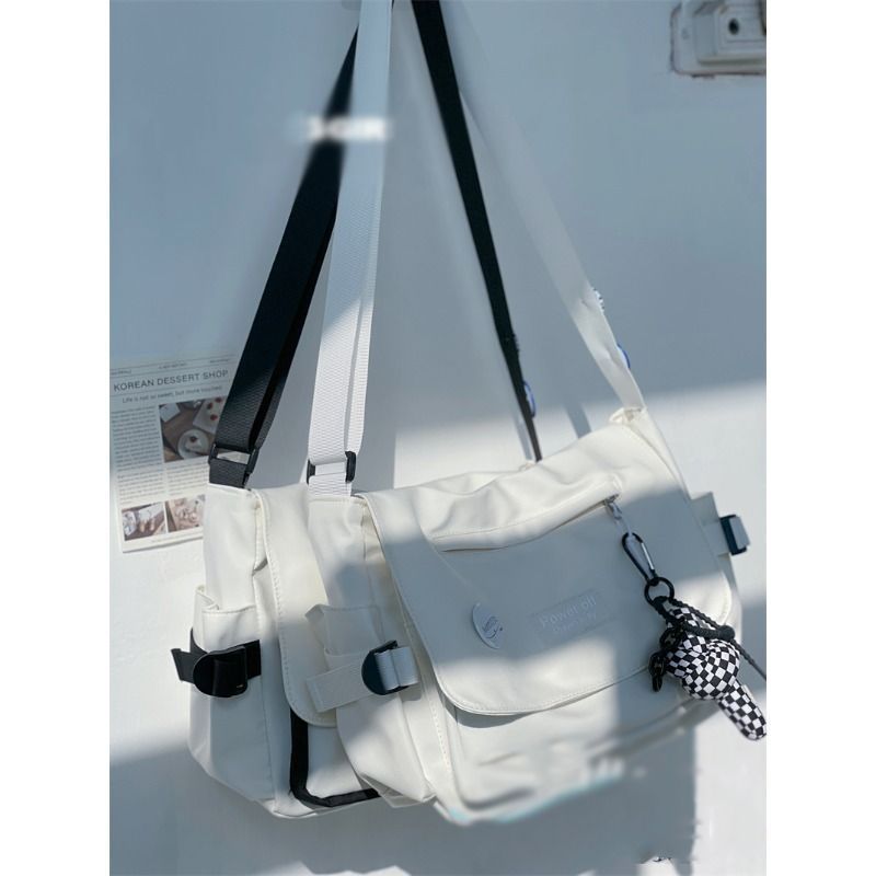college students crossbody bags for leisure in class