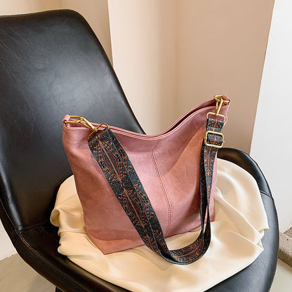 retro shoulder messenger bag large capacity commuter womens bucket bag