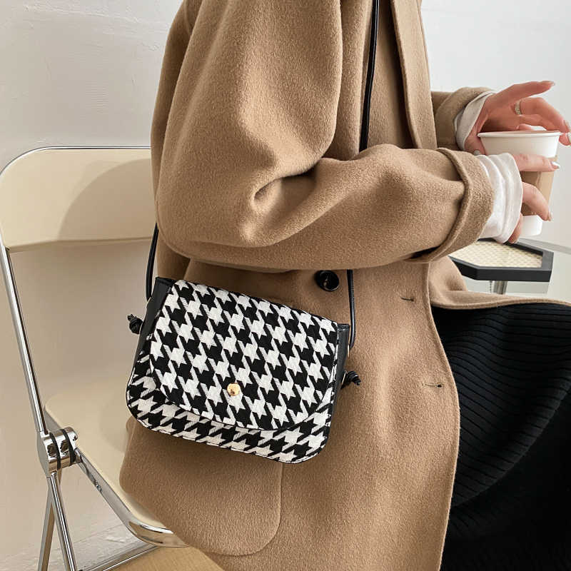 autumn and winter french saddle bag for women