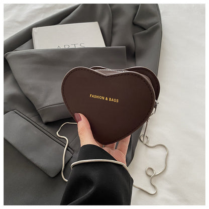 fashionable retro mini chain shoulder crossbody heart shape bag