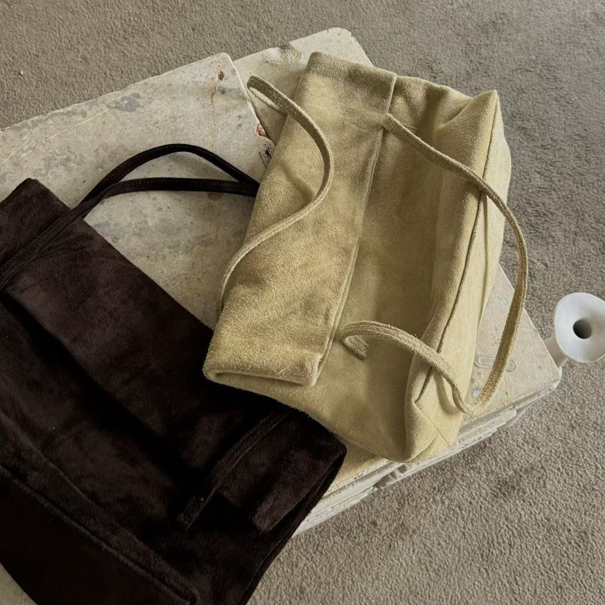 Relaxed Commuter Suede-fleece Bag With A Large Capacity
