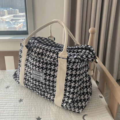 Women's Large Capacity Hand-carrying Short Travel Bag