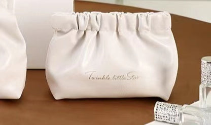 good looking hand held portable cosmetic bag