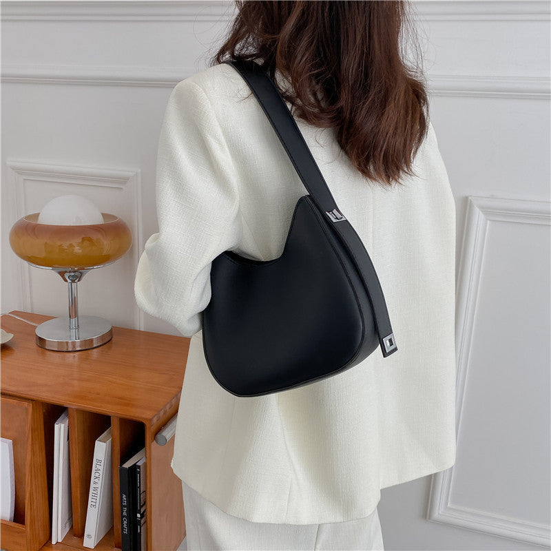 superior feeling one shoulder underarm bag