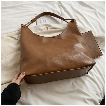 casual retro large capacity all matching western style shoulder bag